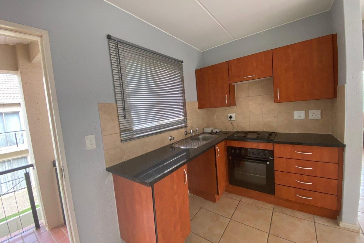 2 Bedroom Apartment for sale - Photo 4