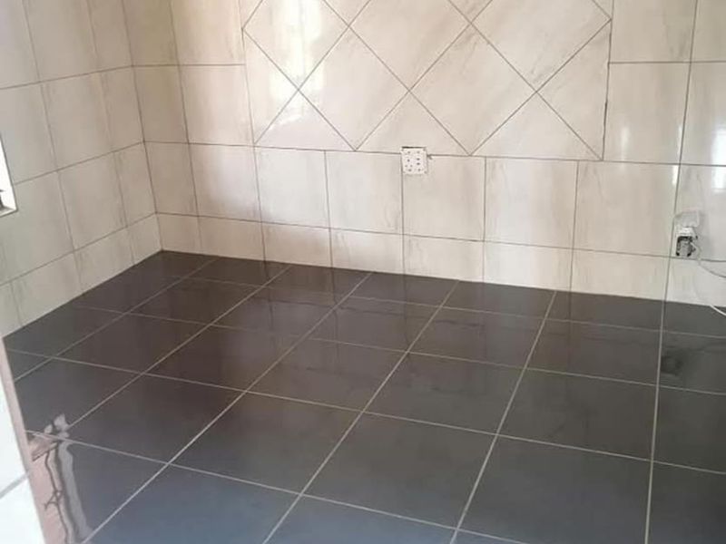 3 bedrooms house to rent in Soshanguve VV - Photo 2
