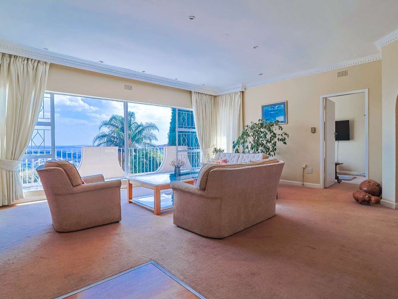 IMMACULATE HOME, NOW A RELOCATION SALE IN GLENVISTA - Photo 5