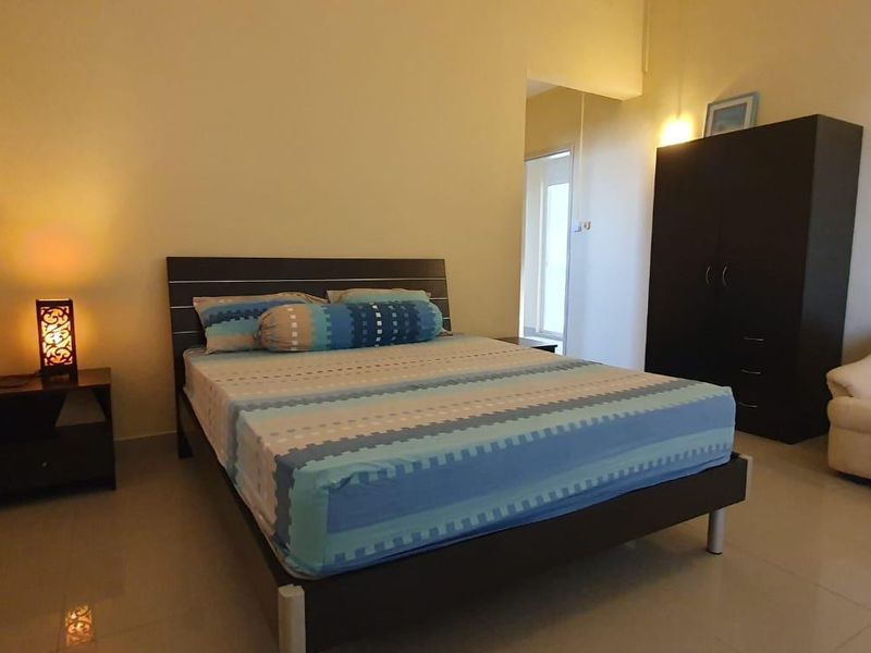 Authentic Mauritian two-Bedroom Apartment with Sunset VIEW - Photo 2
