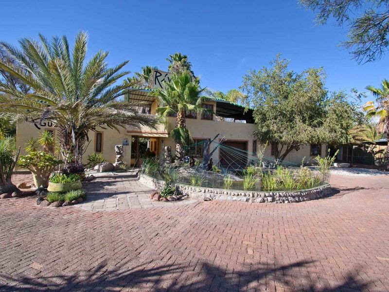 Omaruru:  Guesthouse is for sale - Photo 2