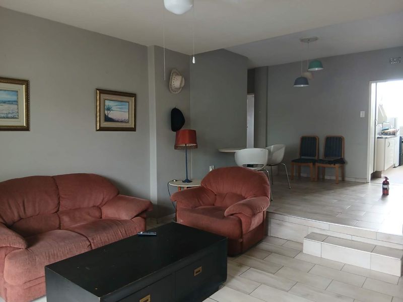 Fourth Floor Apartment with views for sale - Photo 7