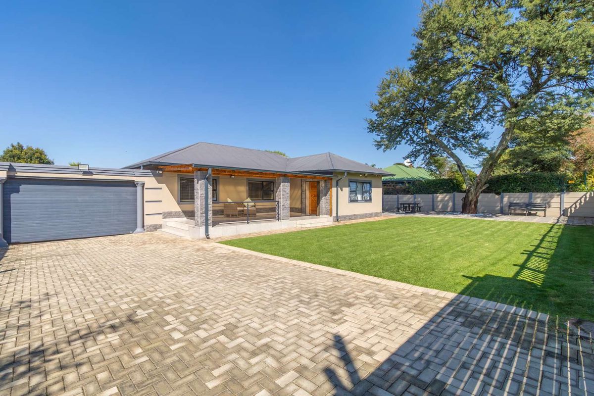 Beautiful Family Home for Sale in Horison - Photo 3