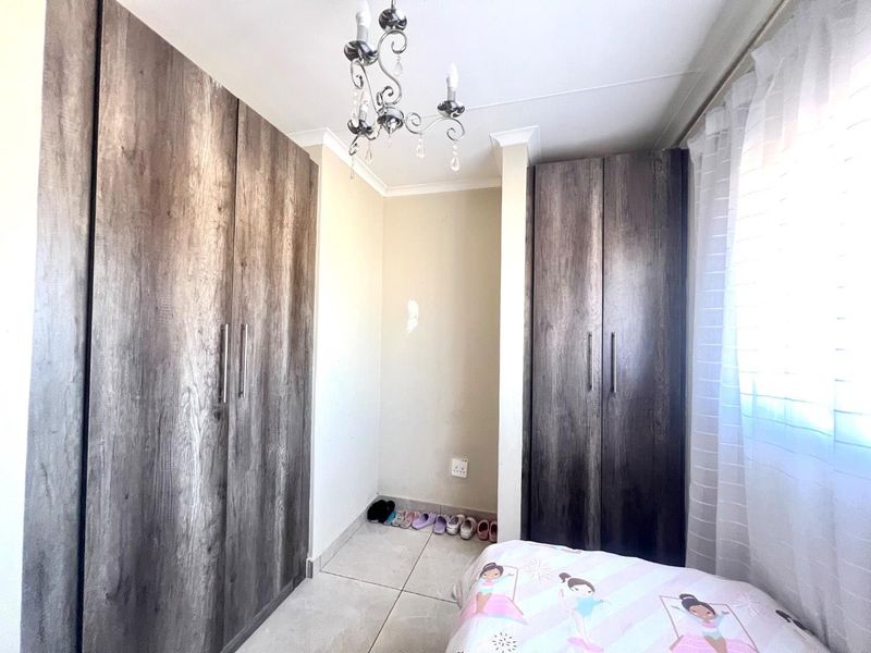 For Sale: 2 Bedroom 2 Bathroom Apartment - Photo 10
