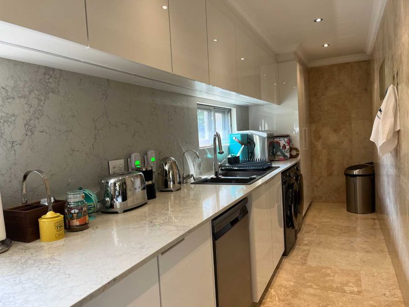 Beautifully apartment in Zimbali Plantation offers a fantastic opportunity for anyone looking for a stylish, low-maintenance home in a prime location - Photo 6