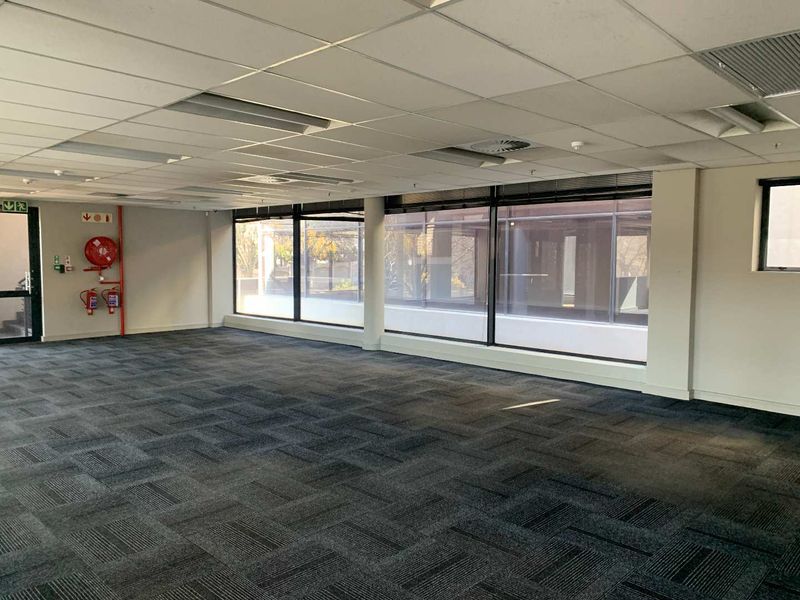 Premium Offices For Sale or To let - Photo 9