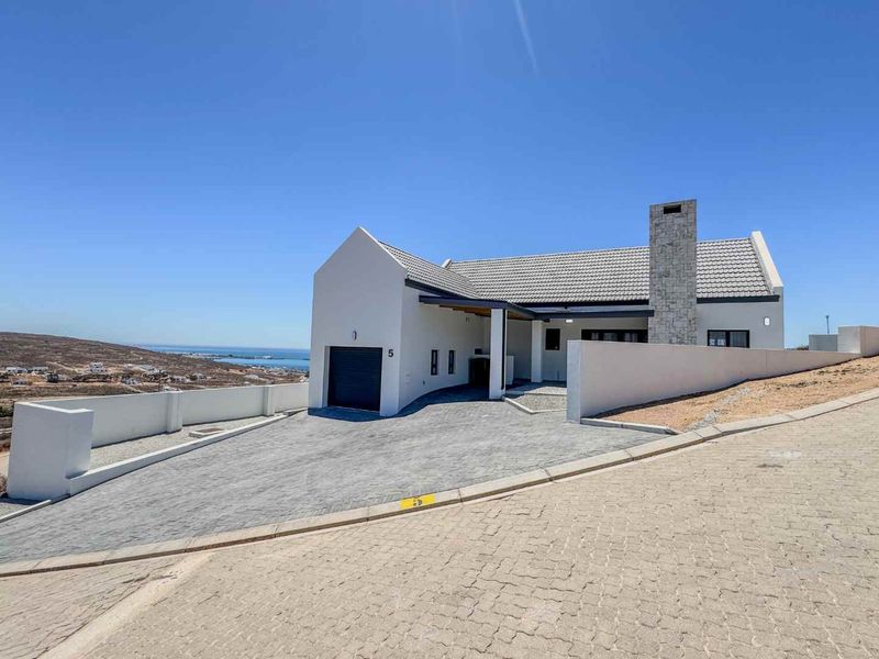 Elevated Coastal Living with Uninterrupted Views in Steenberg Cove, St Helena Bay - Photo 1