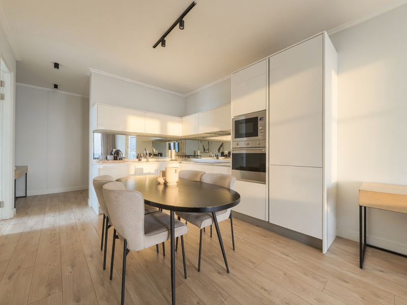 Luxury living above the skyline, 2 bedroom apartment for sale at Ellipse Waterfall - Photo 7