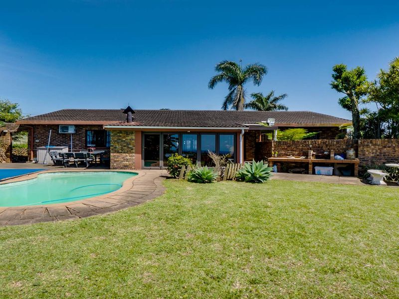 Face brick home with distant sea views - Photo 8