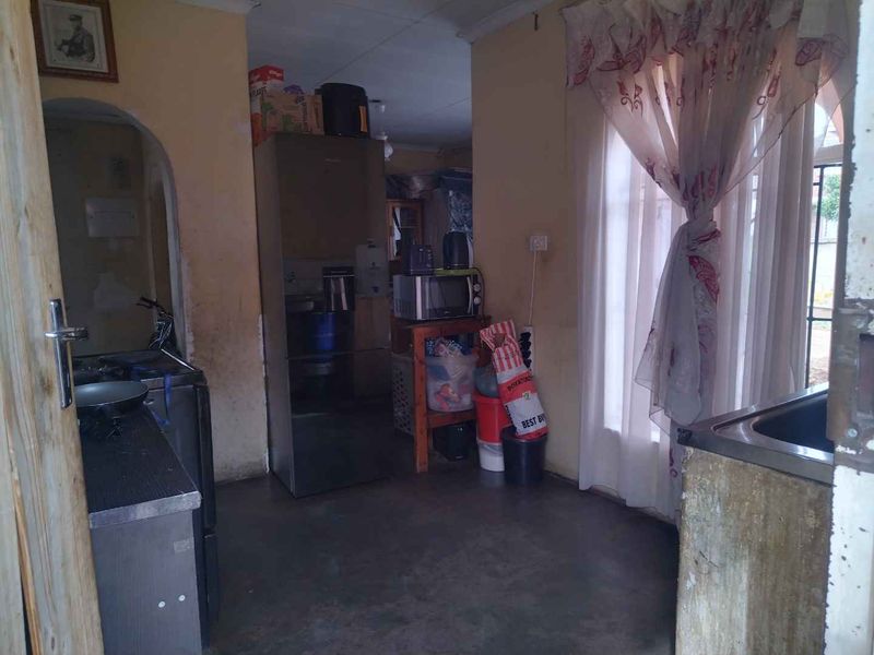 2 bedrooms house for sale in Mabopane M - Photo 5