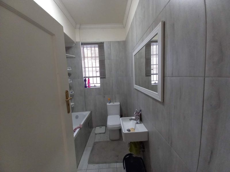 Bright Spaces, Comfort in Illovo - Photo 6
