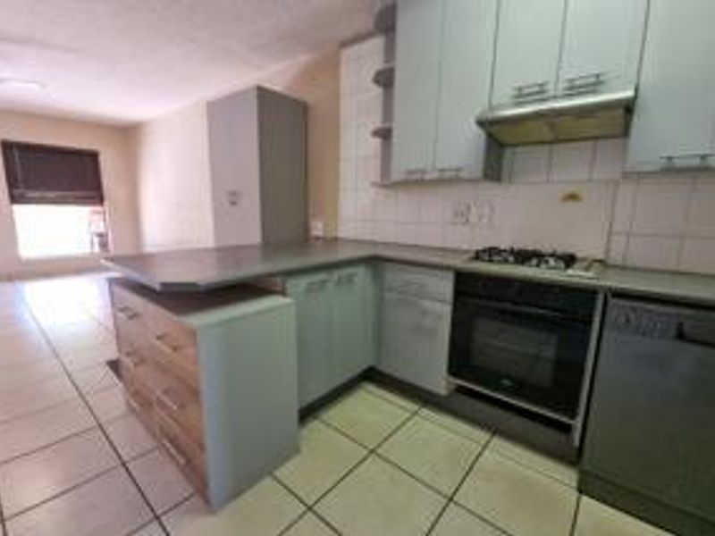 Comfortable lock and go home in the heart of new market park - Photo 9