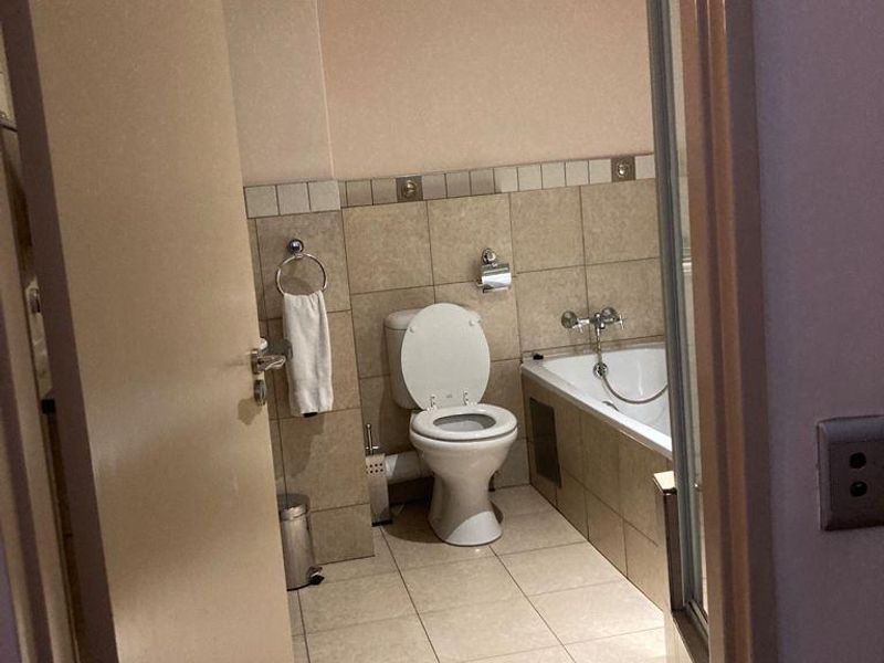 1 BEDROOM APARTMENT FOR SALE IN MASHALLTOWN - Photo 7