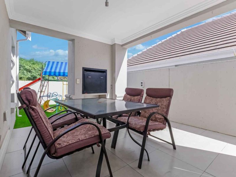 IMMACULATE 3 BEDROOM 2 BATHROOM CLUSTER HOME FOR SALE - Photo 8