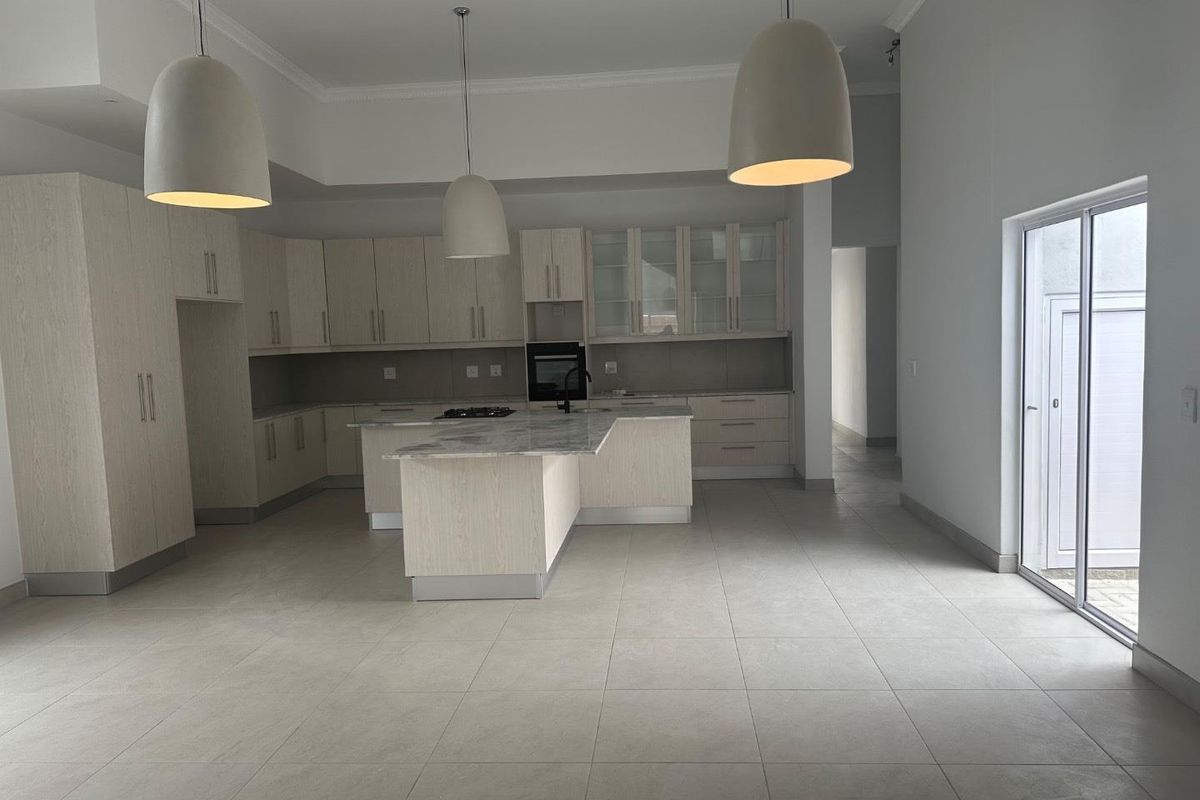 Waterfront Swakopmund Family Home - Photo 3