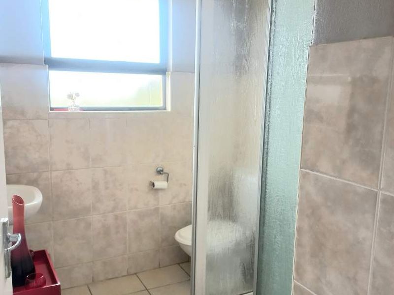 Gem & Neat Apartment - Photo 10