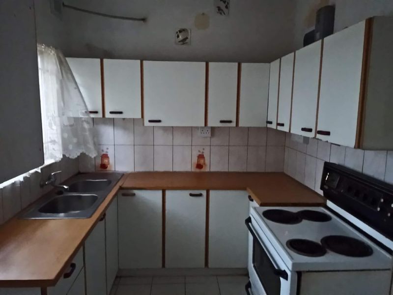 2 Bedroom Unit to rent in Malvern - Photo 8
