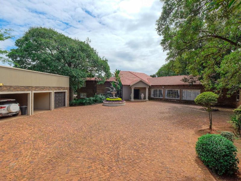 Spacious, Stylish,Secure,Naturally Yours! - Photo 5