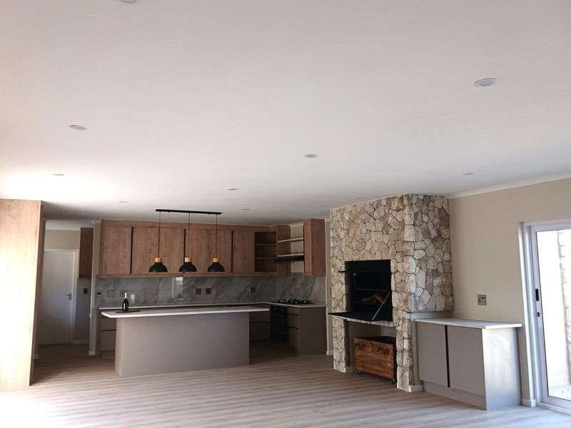 New Family Home - Photo 2