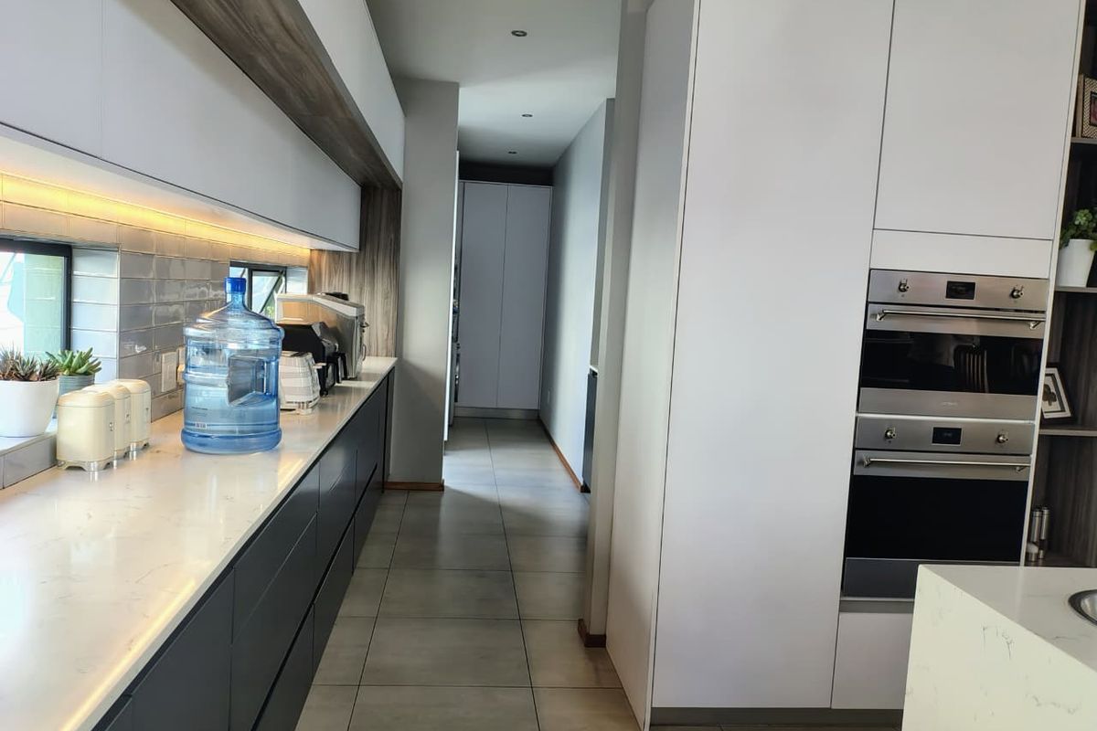 Modern House for Sale in Glen Marais Kempton Park - Photo 5