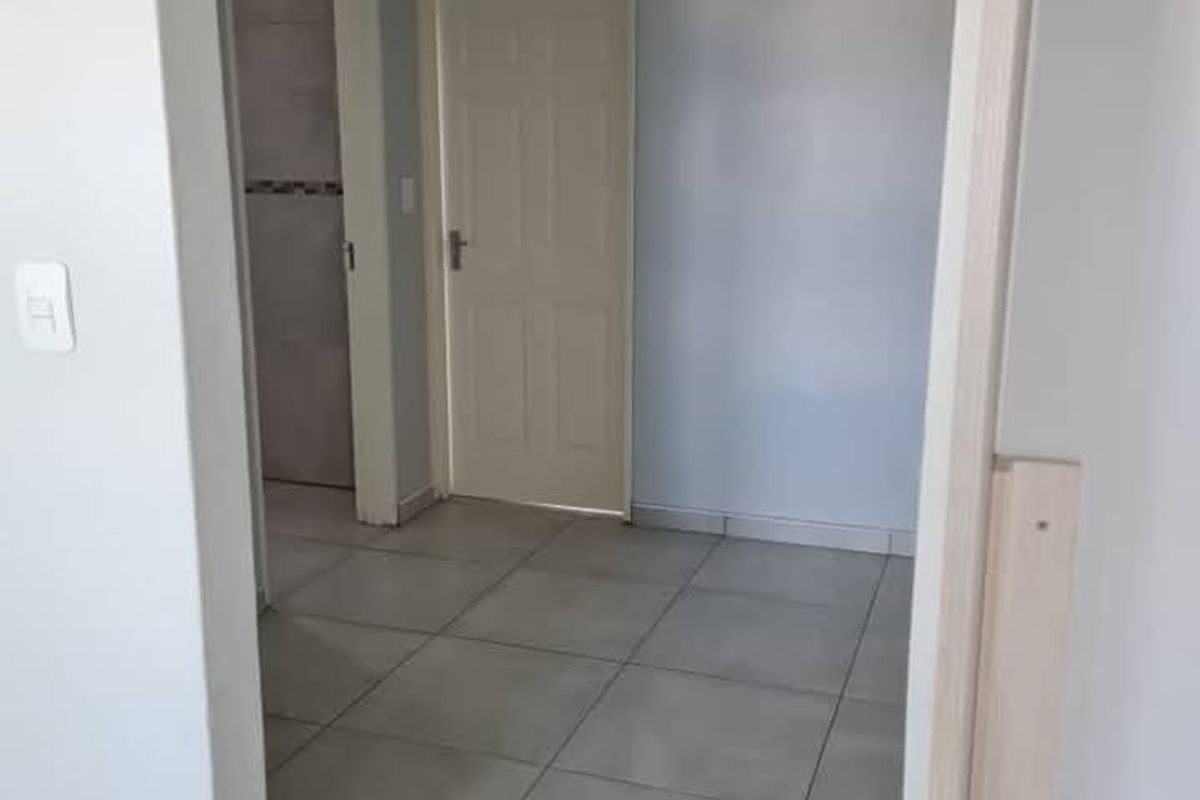 Step into this beautiful maintained and very neat family home, perfectly located in Extension 6, Okahandja. - Photo 4