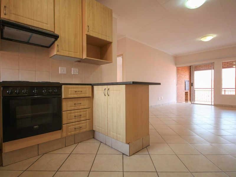 Welcome to Hazeldean - 2 Bedrooms/ 2 Bathrooms/ 1 Garage - Second Floor Unit! - Photo 9