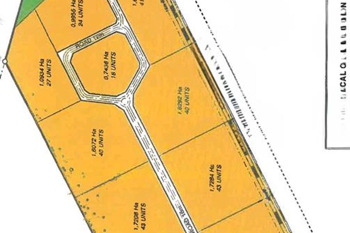 Development land of 21,4132 hectare Centurion . Situated nearby the Copperleaf Golf Estate with a Ernie Els designed Golf Course. - Photo 5