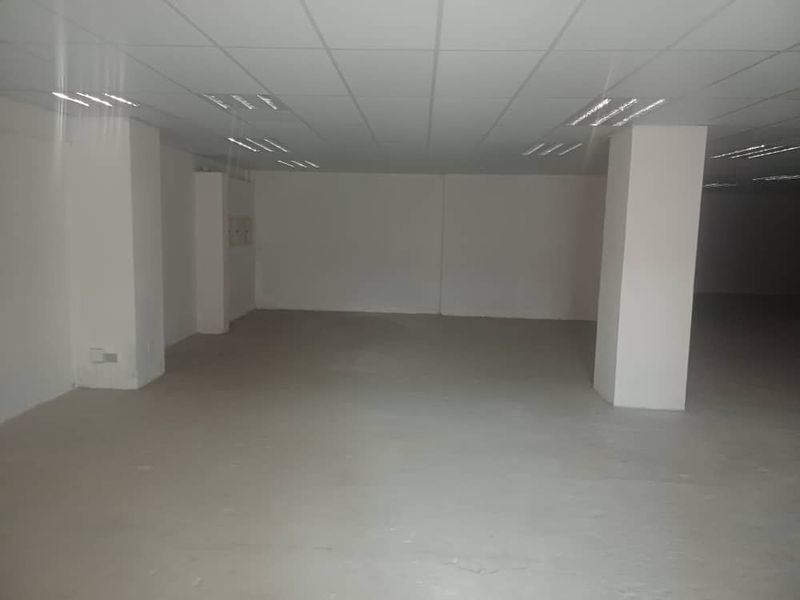 Retail spaces to let Gustav Voigts Centre - Photo 8