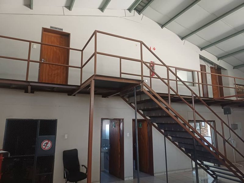 Warehouse To Rent – Lafrenz - Photo 2