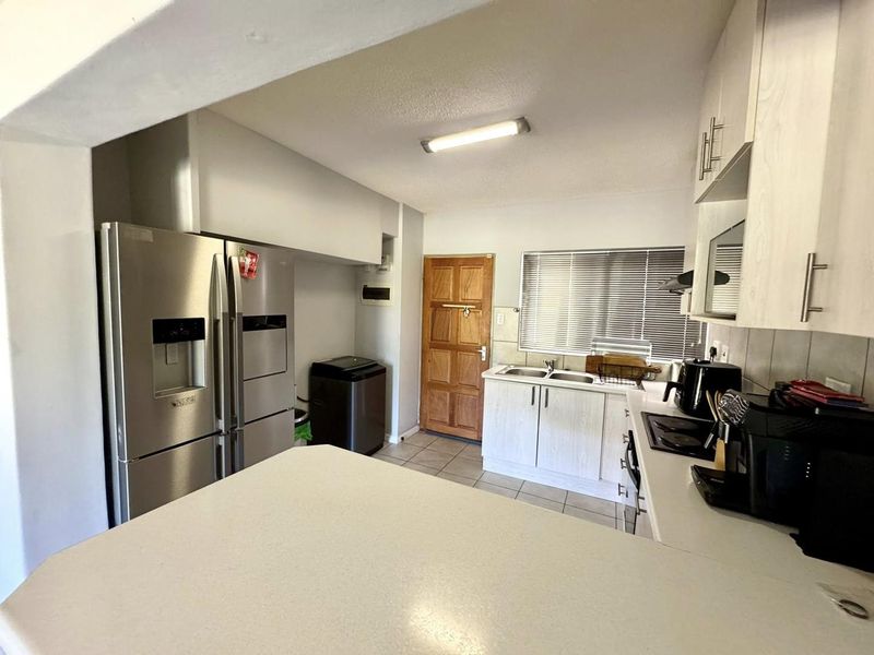 2 Bedroom Apartment For Sale in Elisenheim - Photo 4