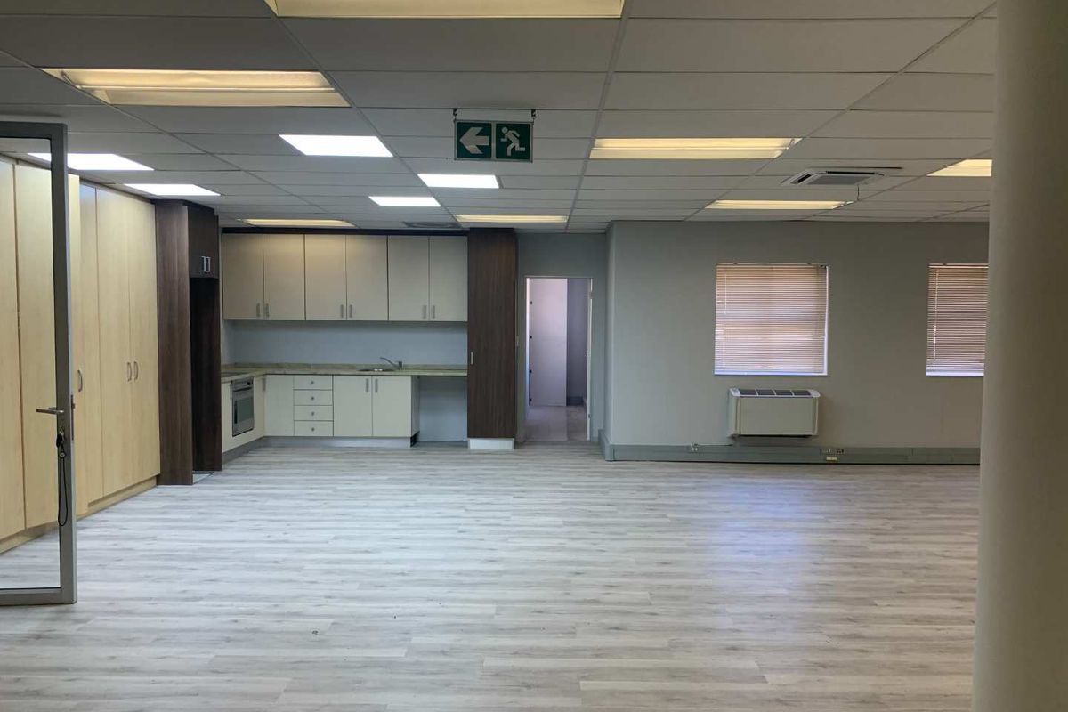 Prime Ground Floor Offices Next to Vincent Pallotti Hospital! - Photo 5