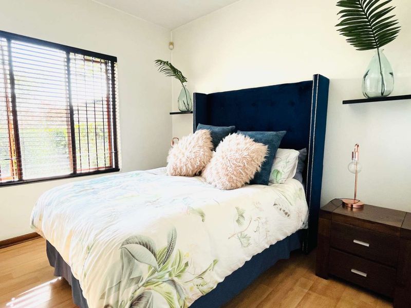 2 Bedroom Ground Floor Apartment for Rent in Paulshof - Photo 4