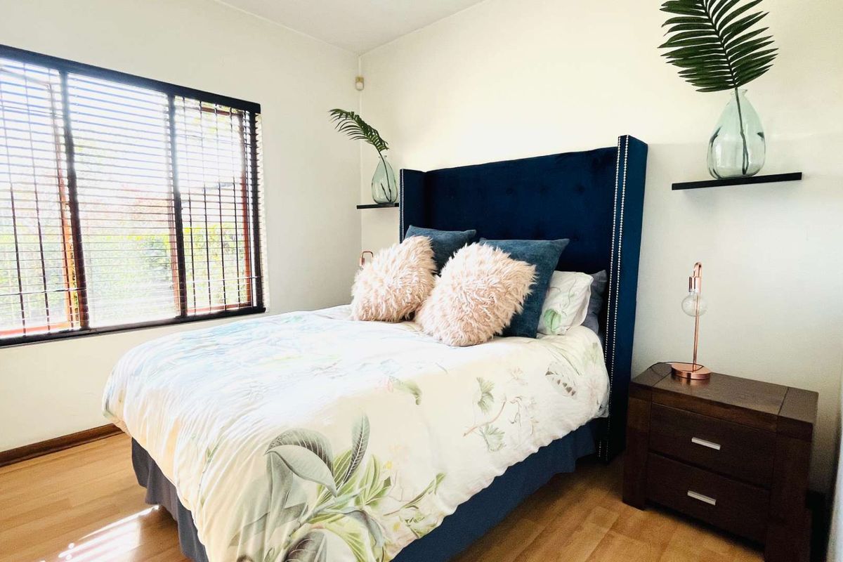 2 Bedroom Ground Floor Apartment for Rent in Paulshof - Photo 4