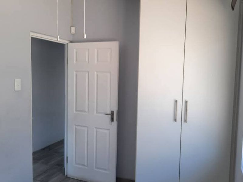 Safe & Neat Ongwediva Family House For Sale - Photo 4