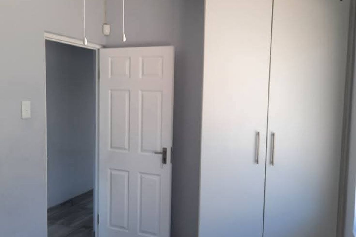 Safe & Neat Ongwediva Family House For Sale - Photo 4