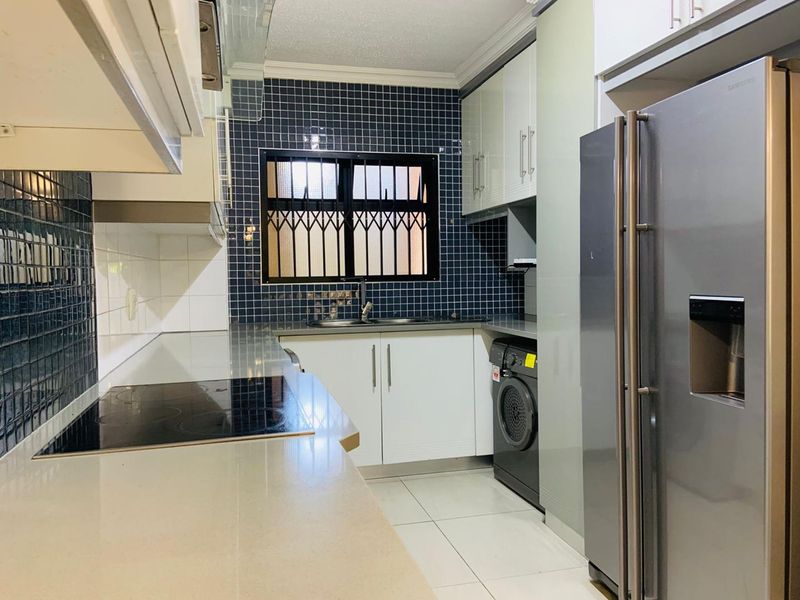 Be First in Line to View this BEAUTIFUL property ! - Photo 6