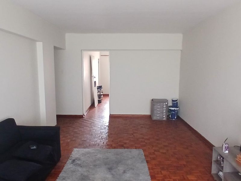 Durban Central Apartment with Panoramic City Views and Parking - Photo 2