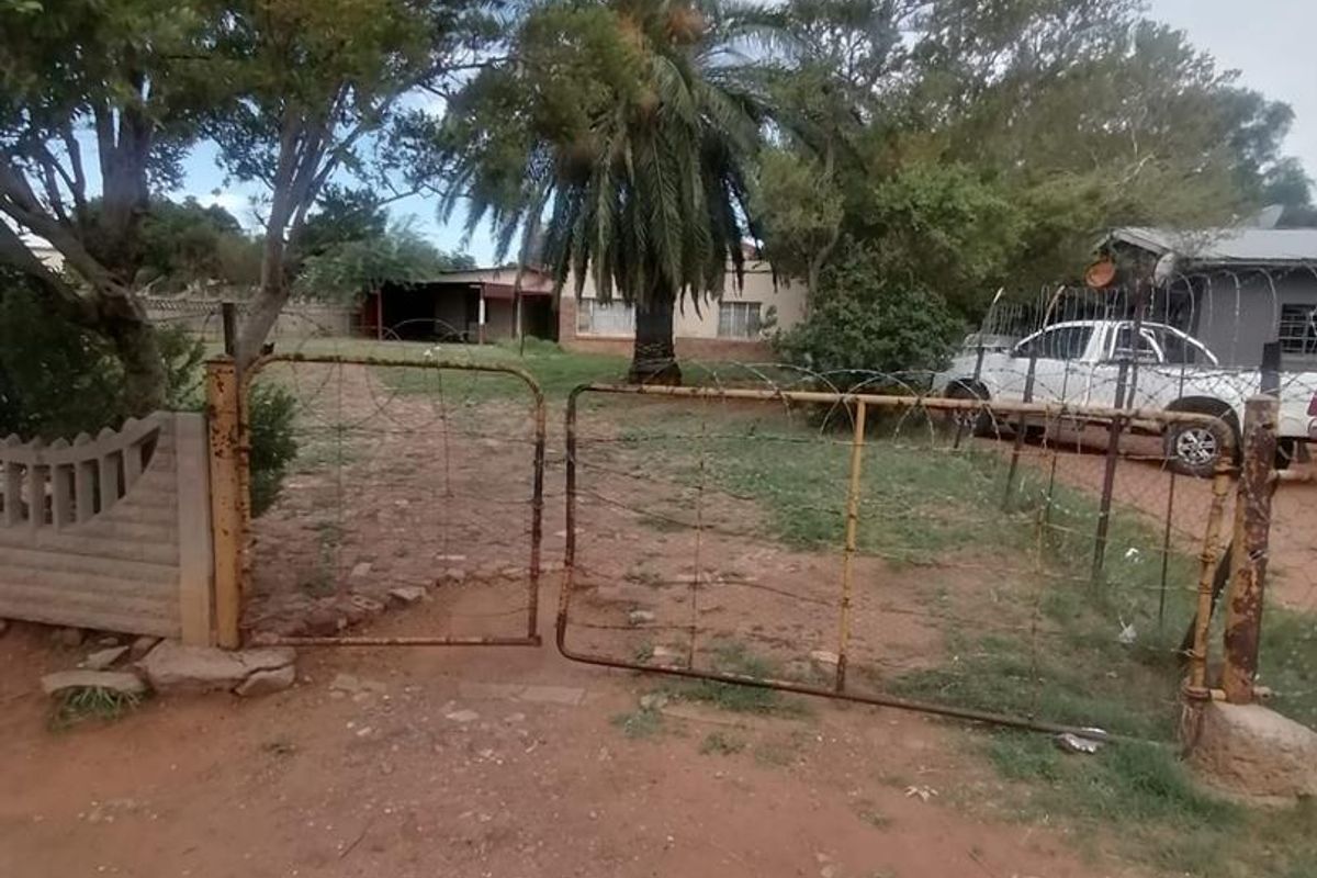 Vacant Land - R300 000.00 - Photo 3