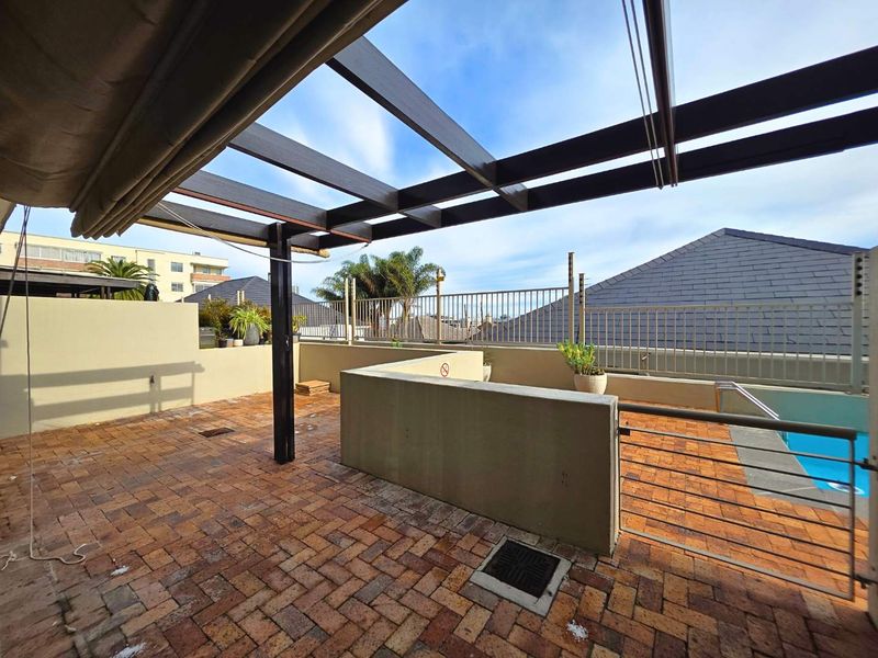 Modern & Secure 2 Bedroom Ground Floor Apartment - Photo 5
