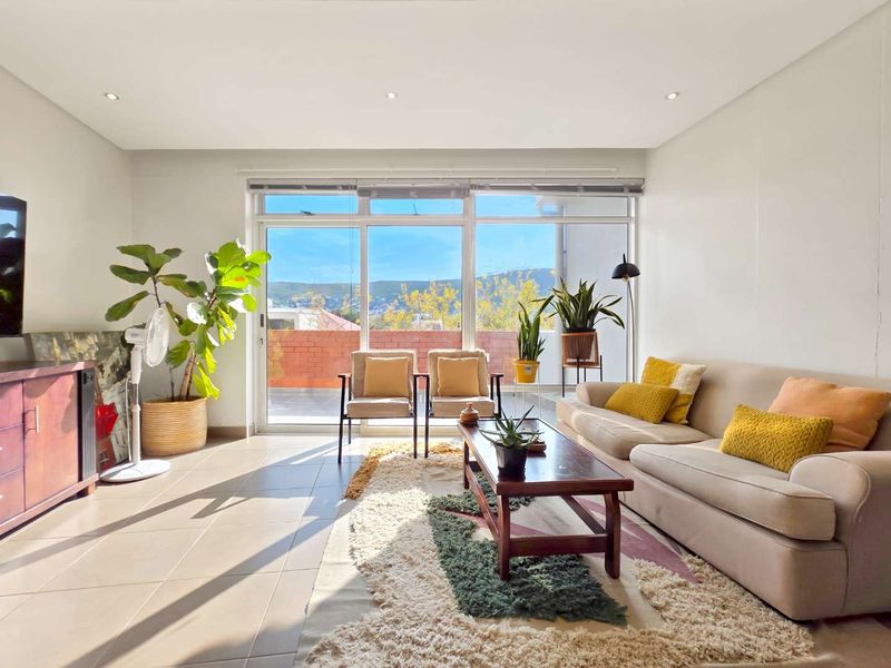 Cape Town City Pad | Fully Furnished | Mountain Views - Photo 8