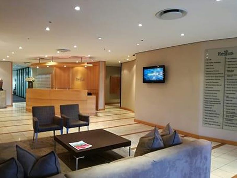 Private office space for 1 person in Regus Sandton Nelson Mandela Square. - Photo 4