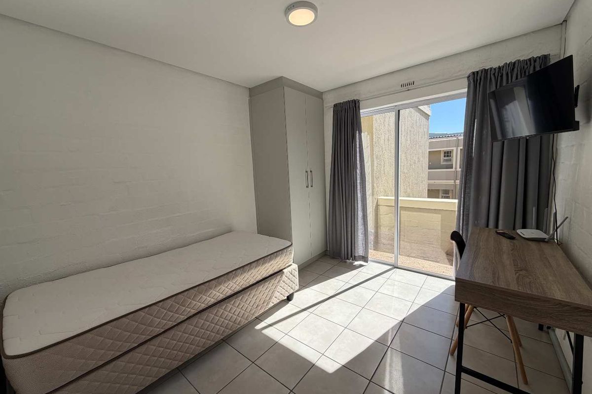 Bachelor Unit to Rent Close to Stellenbosch University - Photo 3