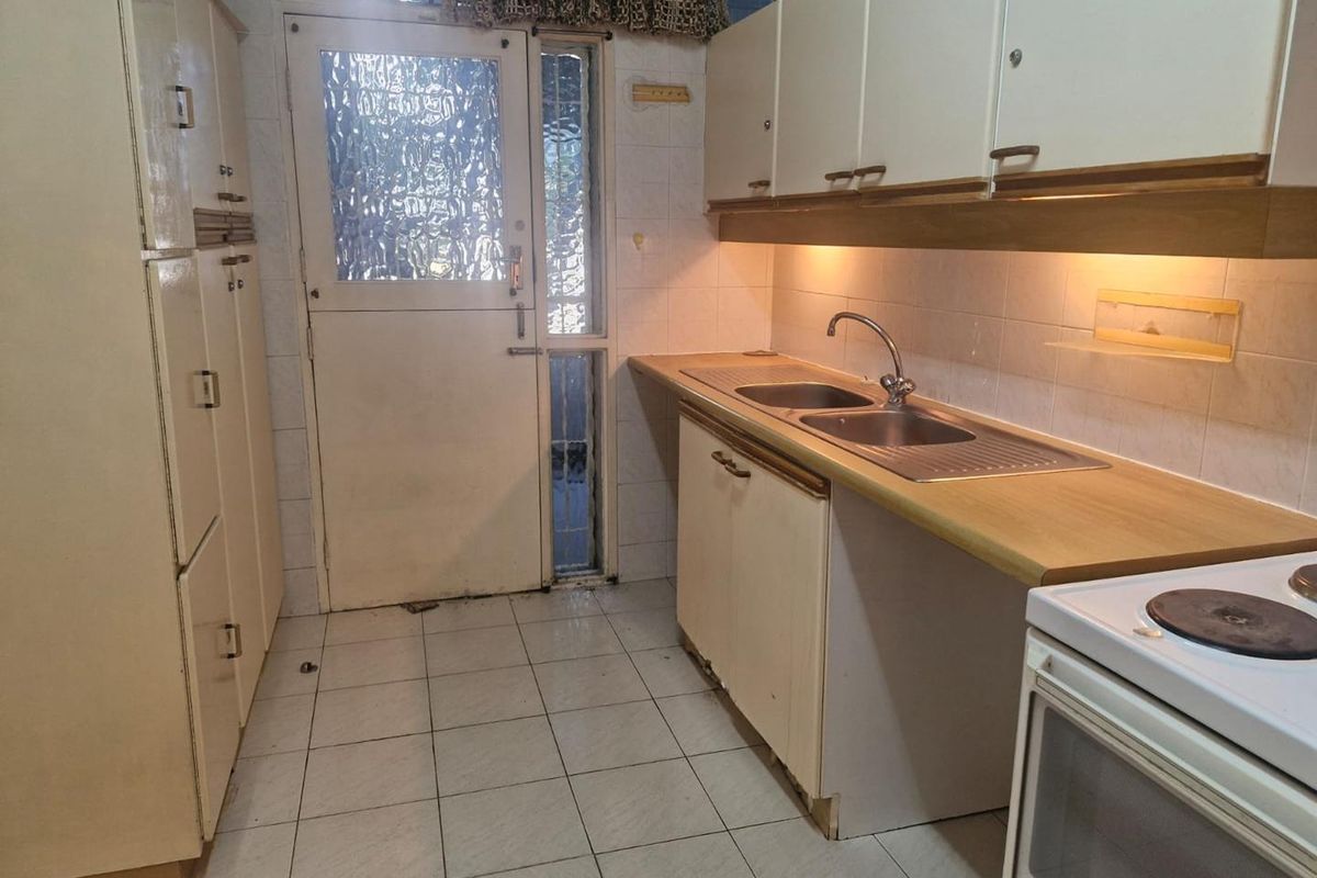 2 Bedroom Apartment for sale - Photo 4