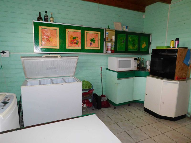 Spacious Double-Storey Home for Sale in Henties Bay (Noord Duin) - Photo 9