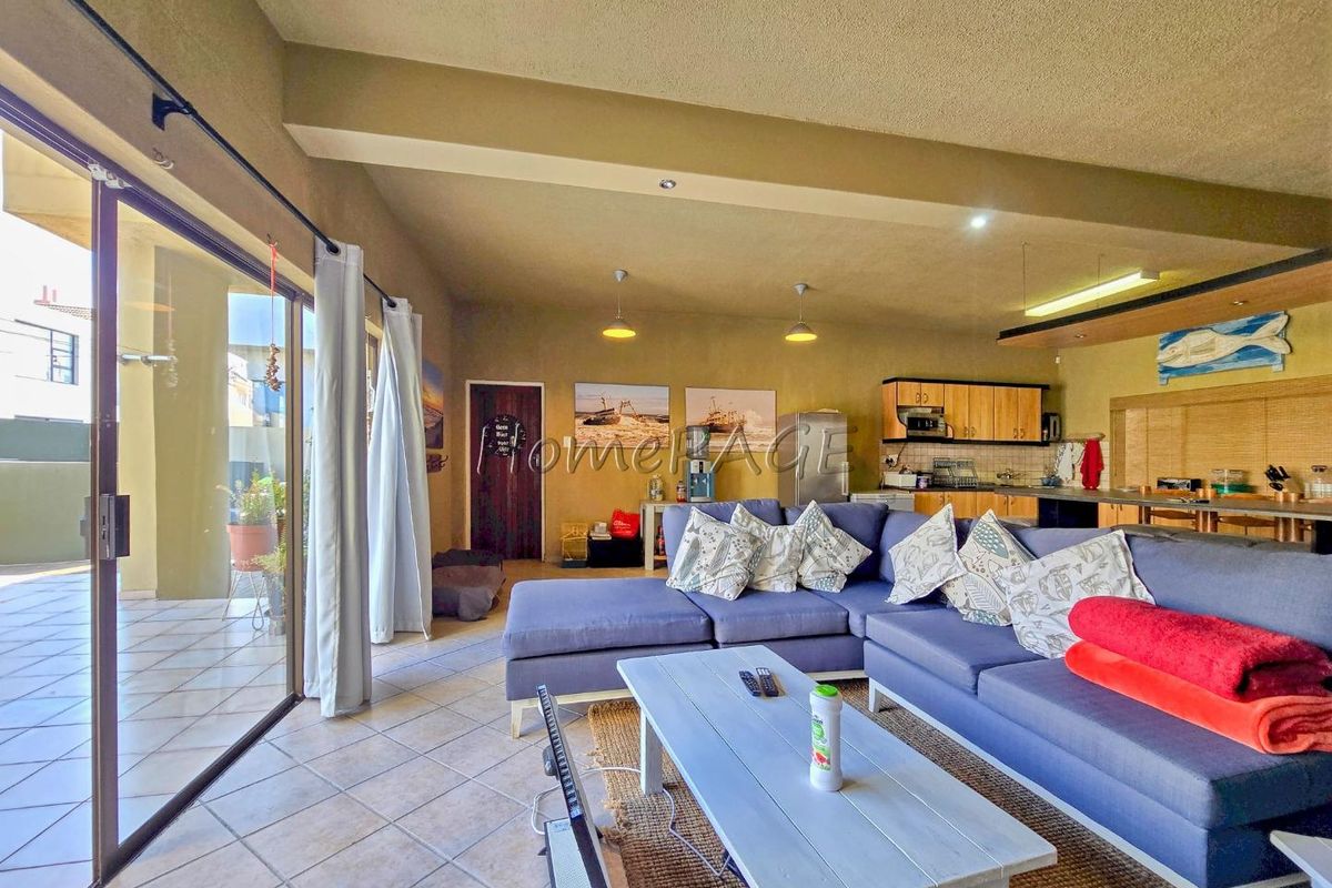 Long Beach Ext 1, Walvis Bay:  Rustic, INTERESTING Home is for sale - Photo 5