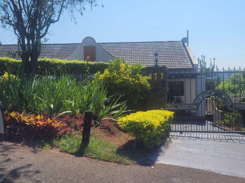 Spacious Family Home with Flatlet in Durban - Photo 2