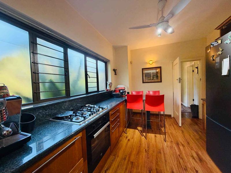 HENDRA - LOW MAINTENANCE, 429m2 WELL LOVED HOME WITH GARDEN COTTAGE - Photo 5