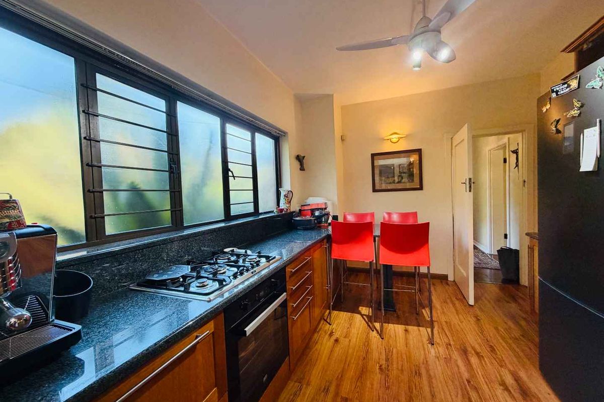 HENDRA - LOW MAINTENANCE, 429m2 WELL LOVED HOME WITH GARDEN COTTAGE - Photo 5