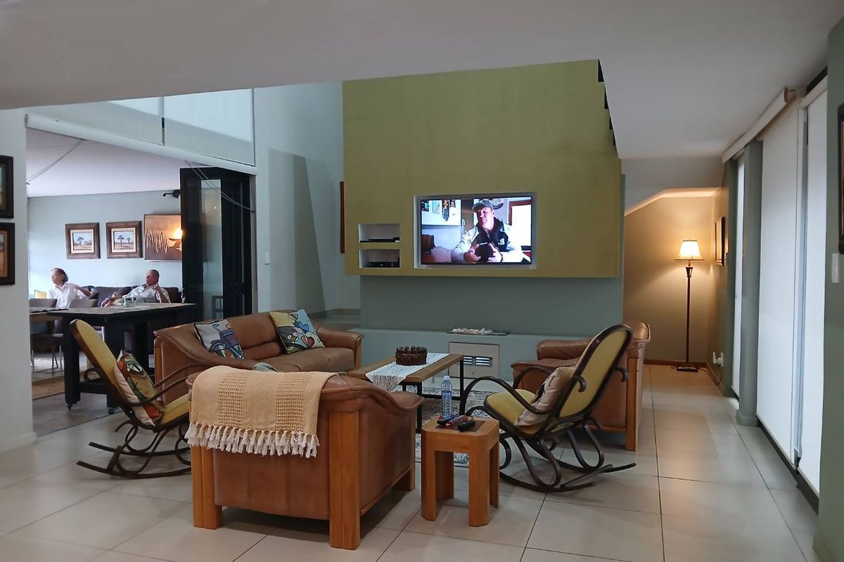 Modern and beautifully finished Duplex. - Photo 4