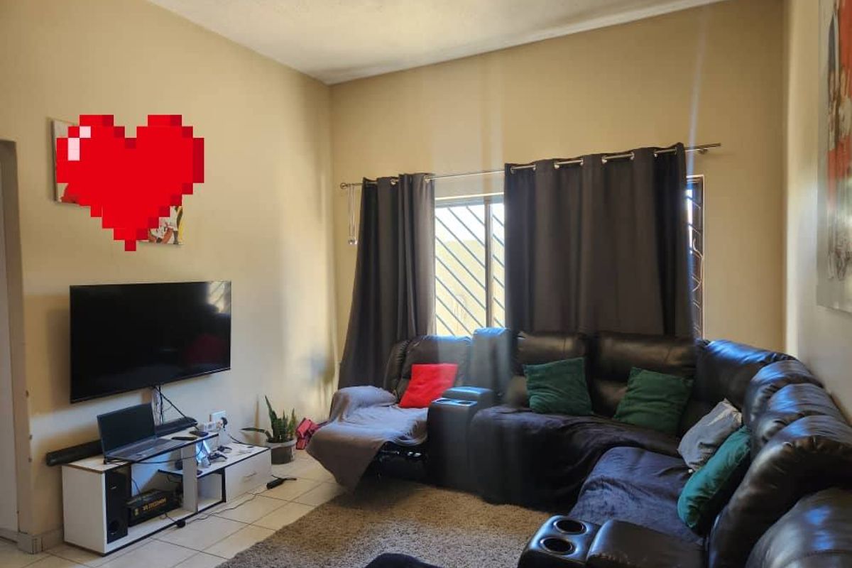 3 Bedroom Townhouse For Sale in Wanaheda - Photo 3